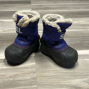Sorel purple winter boots size 6